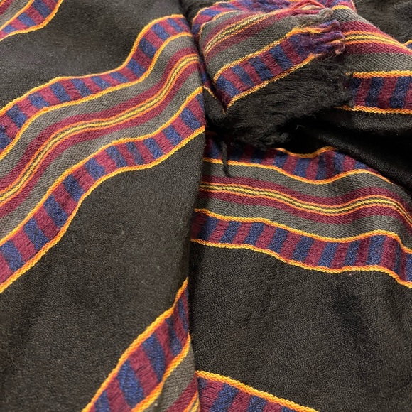 Wilfred scarf full size - Picture 3 of 3